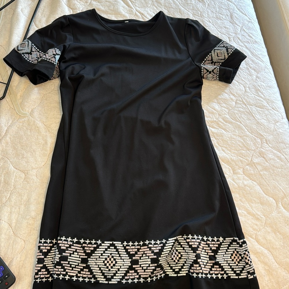 Black dress size small